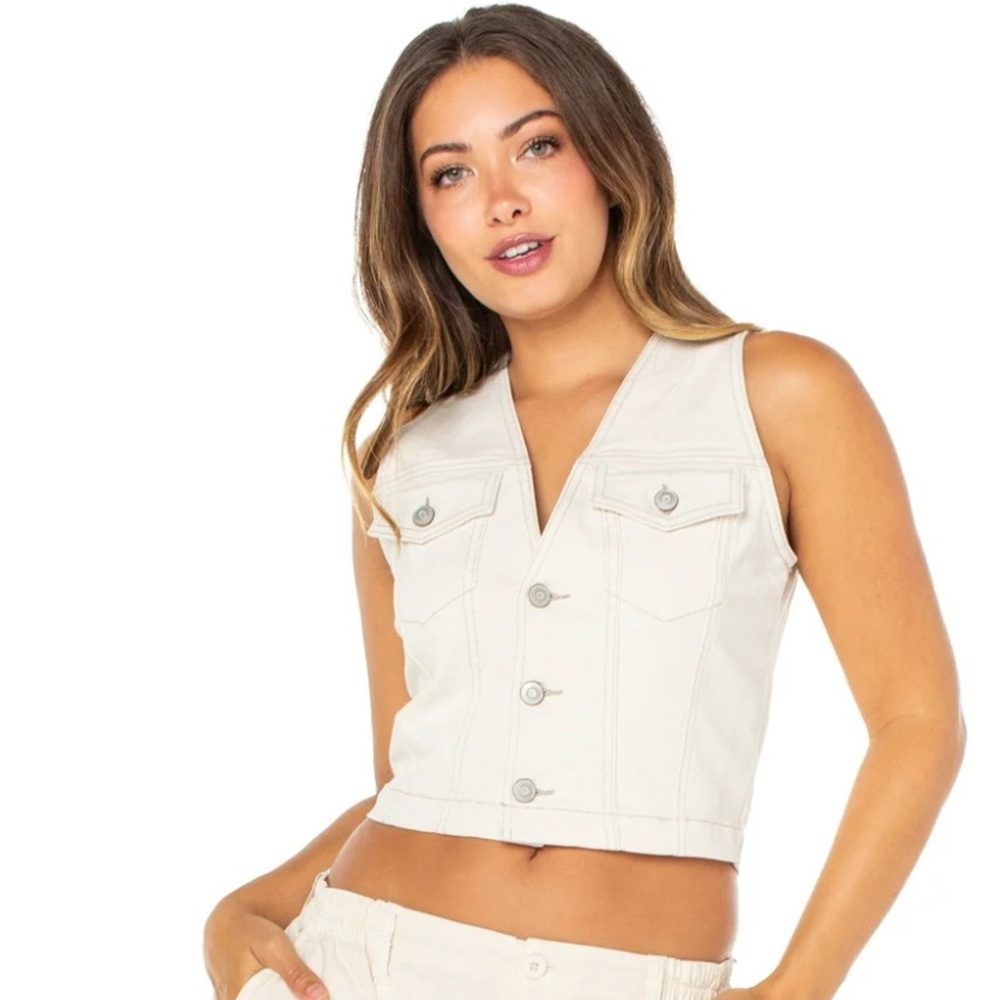 Celebrity Pink Cream/Natural Button-Up Vest